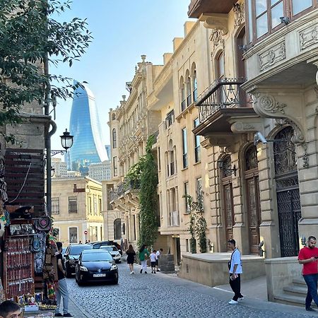 Sweet And Comfort Apartment In The Old City Icheri Sheher Baku Exteriör bild