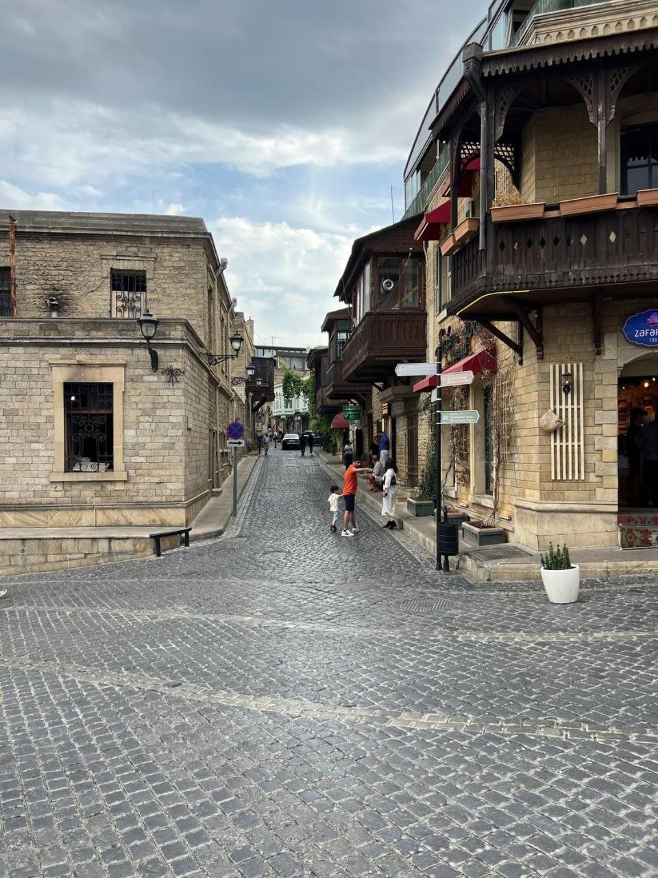 Sweet And Comfort Apartment In The Old City Icheri Sheher Baku Exteriör bild